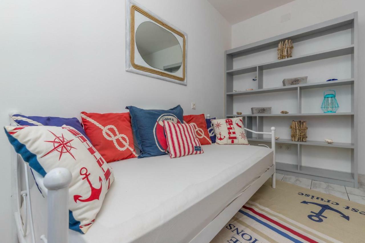 Apartments Adriatic 2 ซริกเวนิซา ภายนอก รูปภาพ
